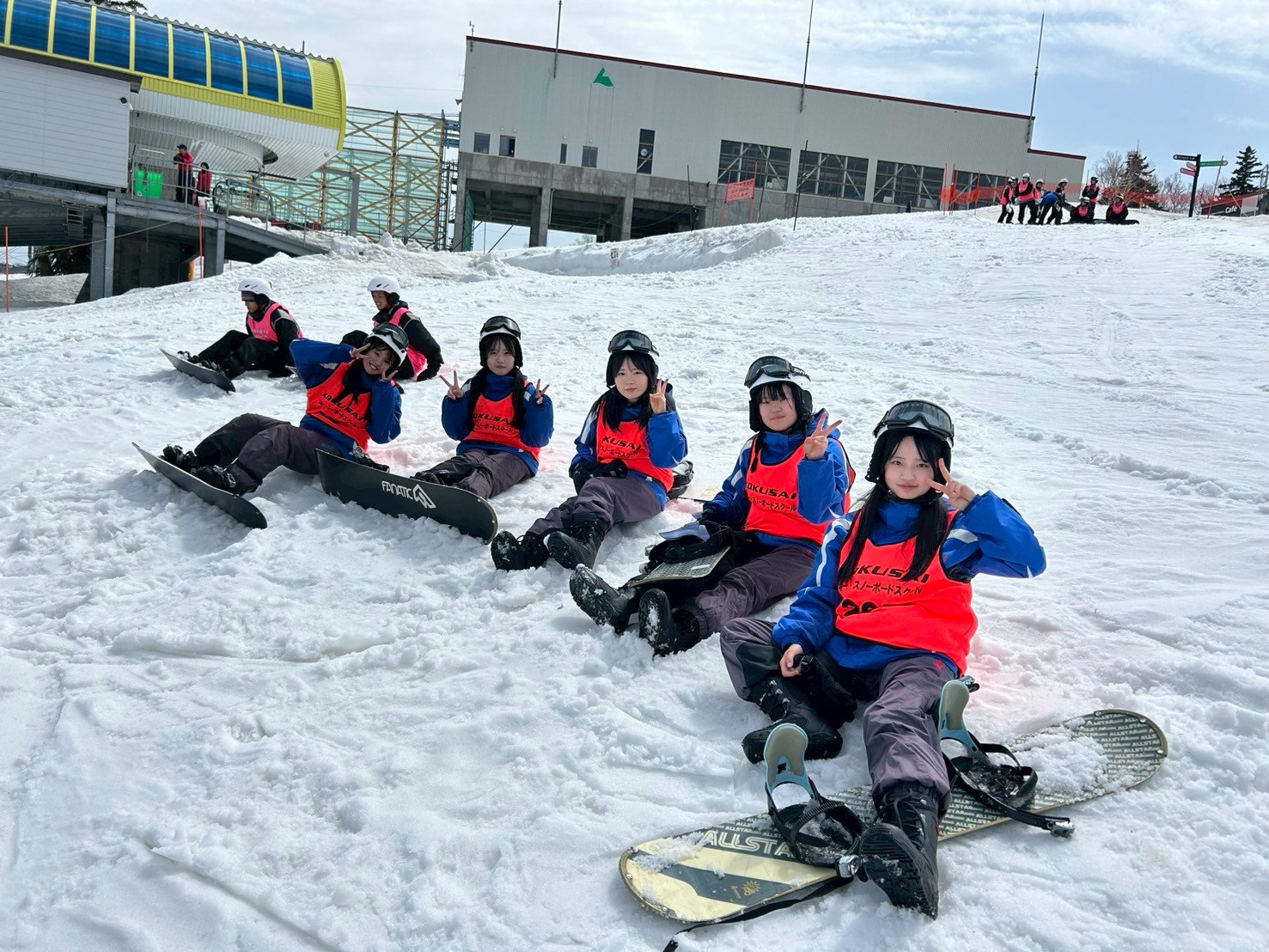 LINE_ALBUM_修学旅行３日目(スキー・スノボ)_250509_4