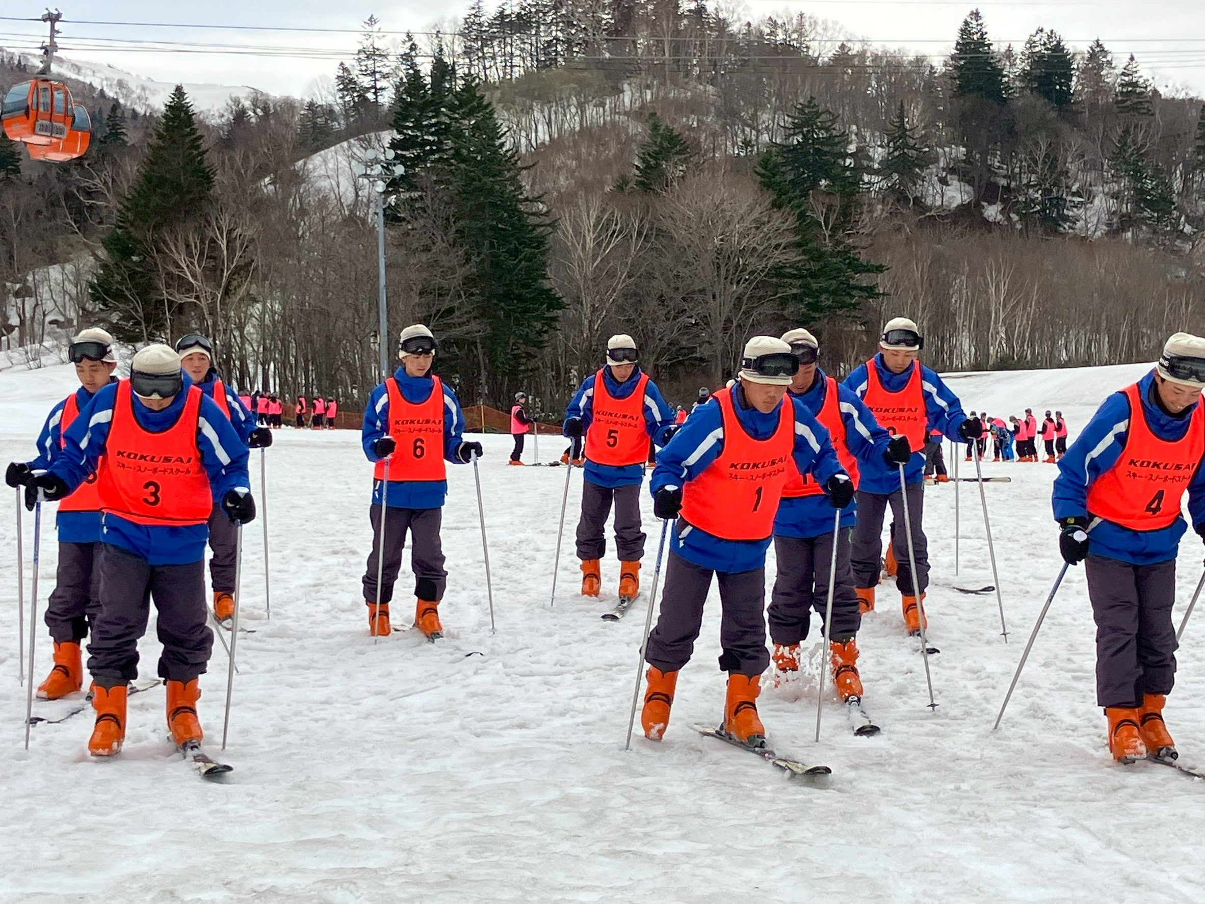 LINE_ALBUM_修学旅行３日目(スキー・スノボ)_250509_1