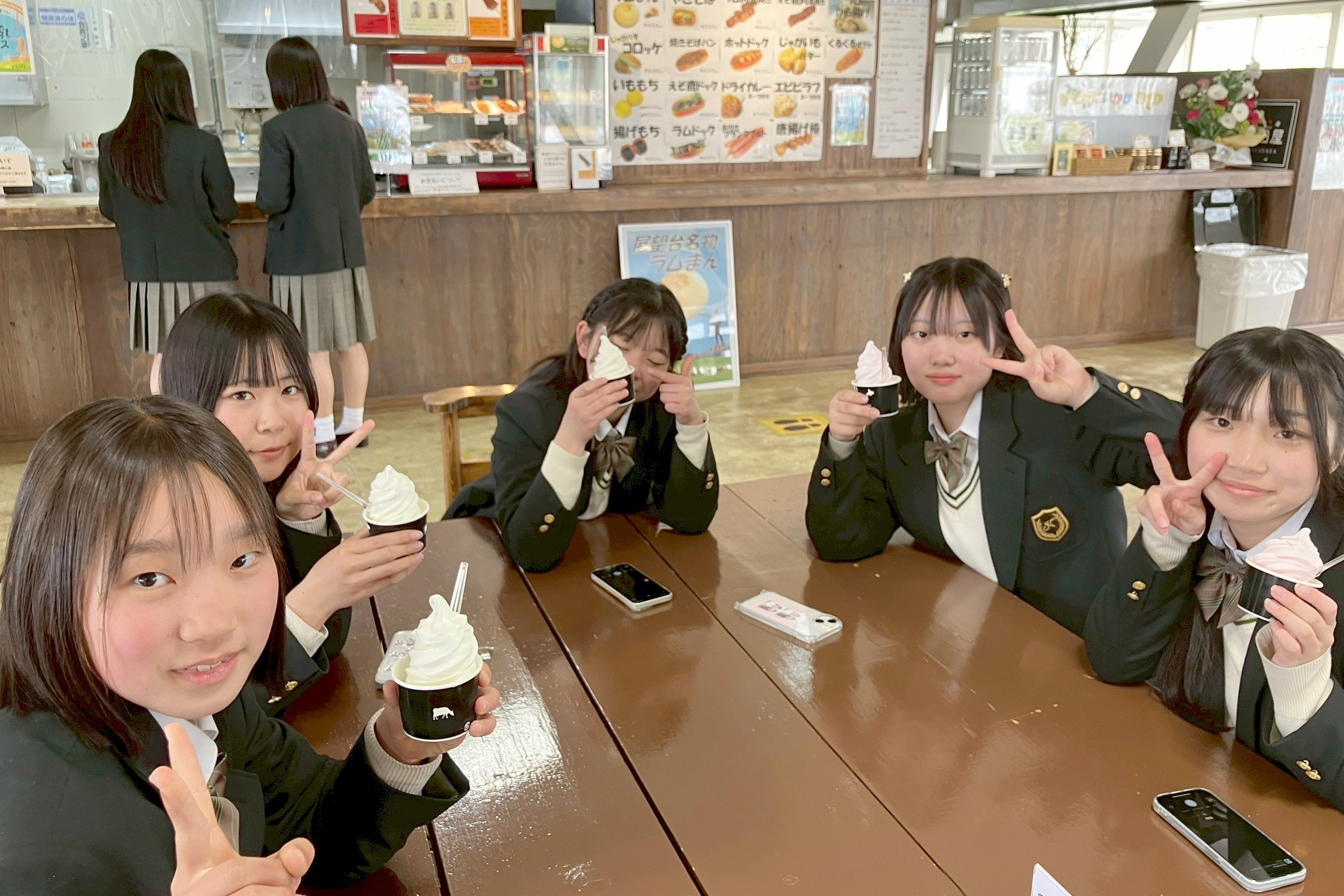 LINE_ALBUM_修学旅行4日目_250510_5