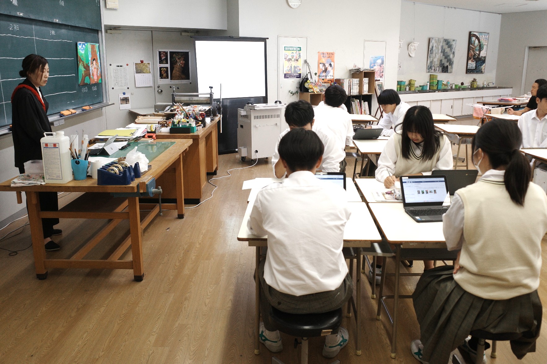 2025-10-09_09-59-03_000