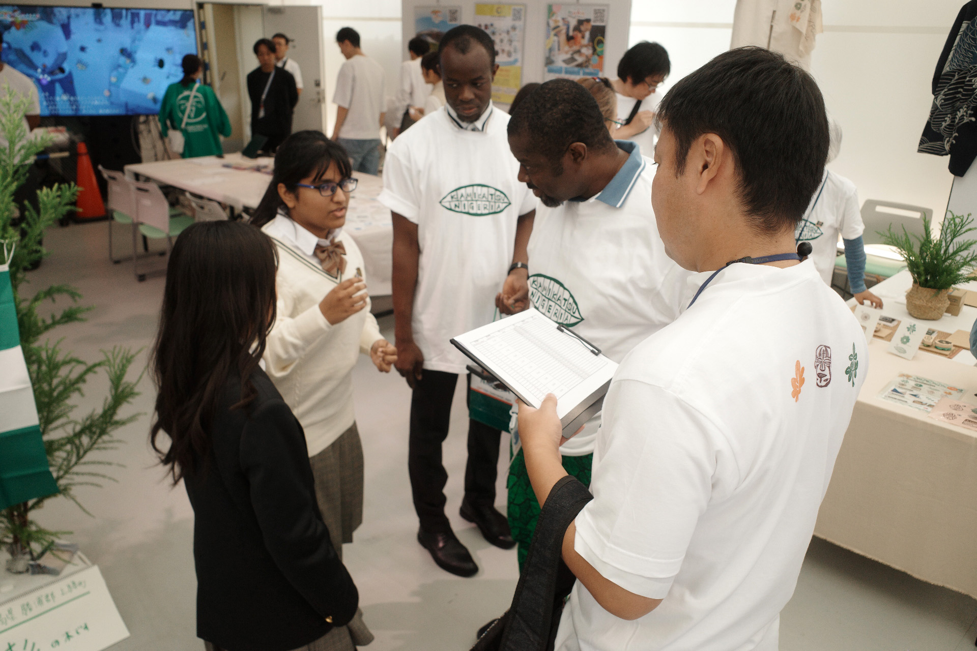 2025-10-13_11-24-43_000