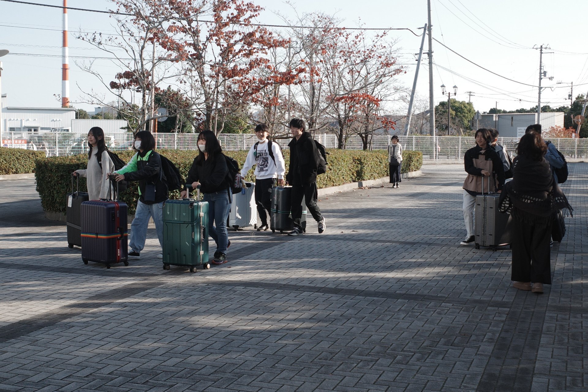 WsjO853mR5icMJNFtb9yAQ