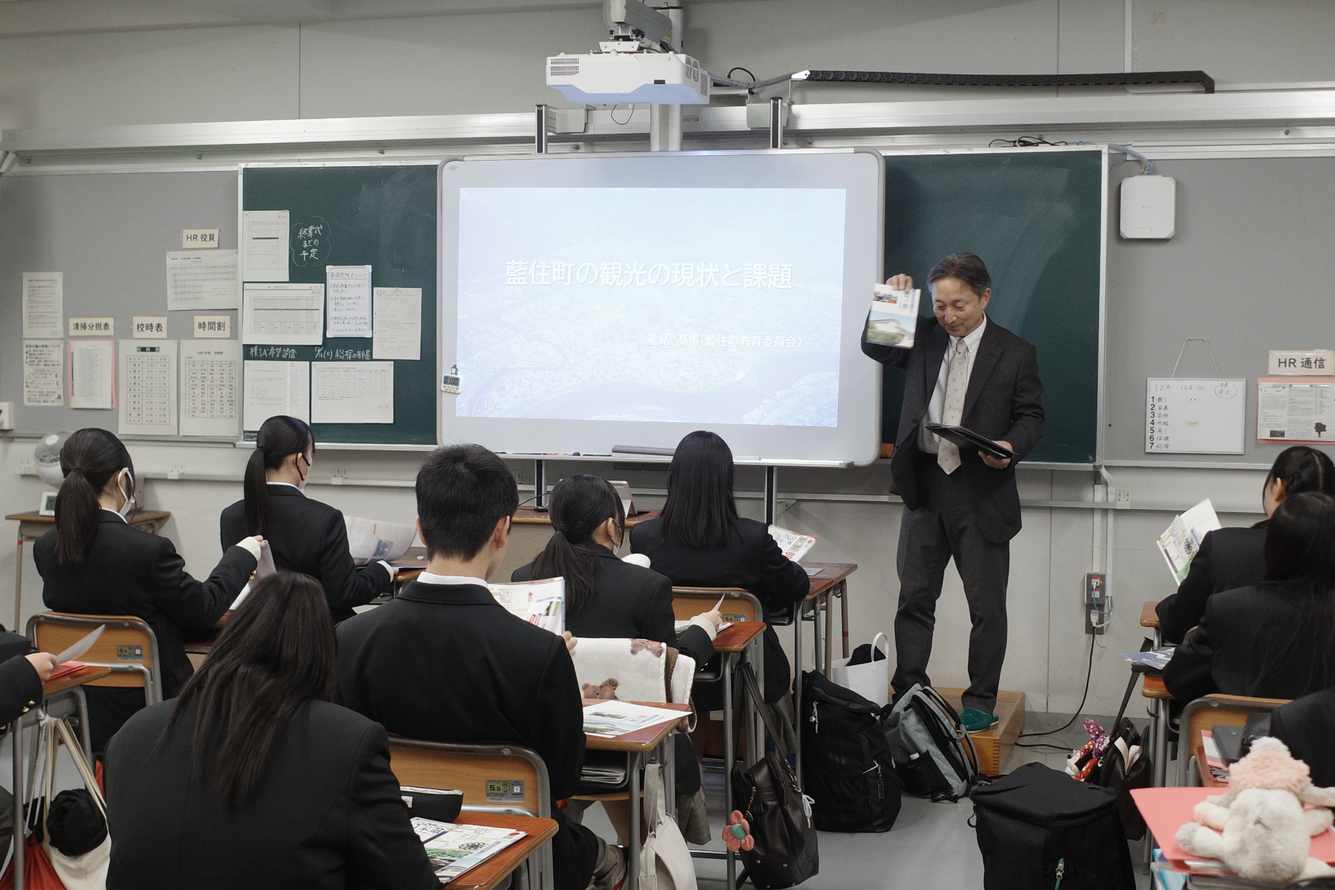 2025-12-16_15-03-01_000