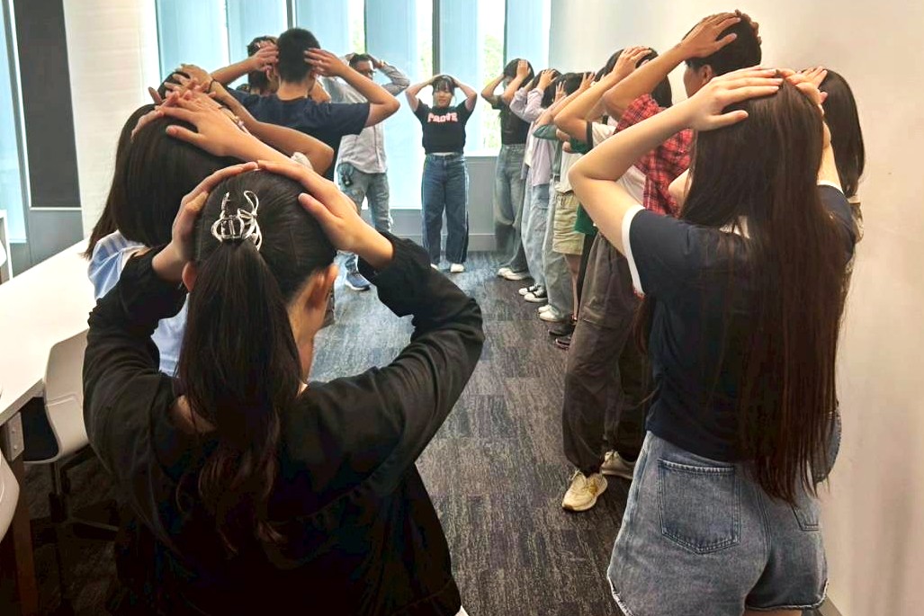 2025-12-18_15-36-58_924